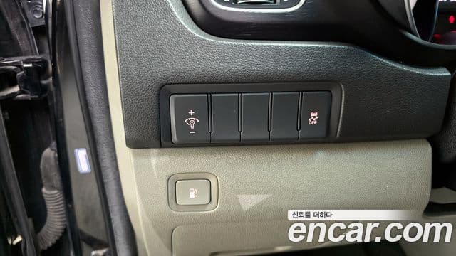 Kia All New Carnival Luxury, 2015 13