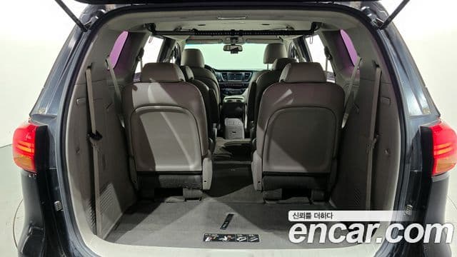 Kia All New Carnival Luxury, 2015 20