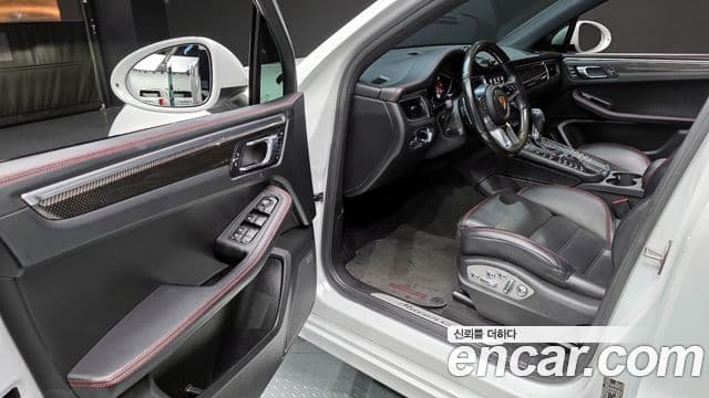 Porsche Macan 95B, 2018 11