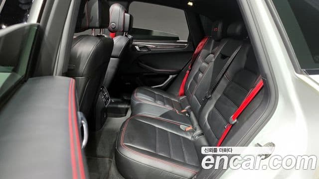 Porsche Macan 95B, 2018 12