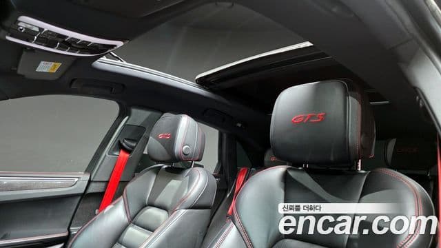 Porsche Macan 95B, 2018 19