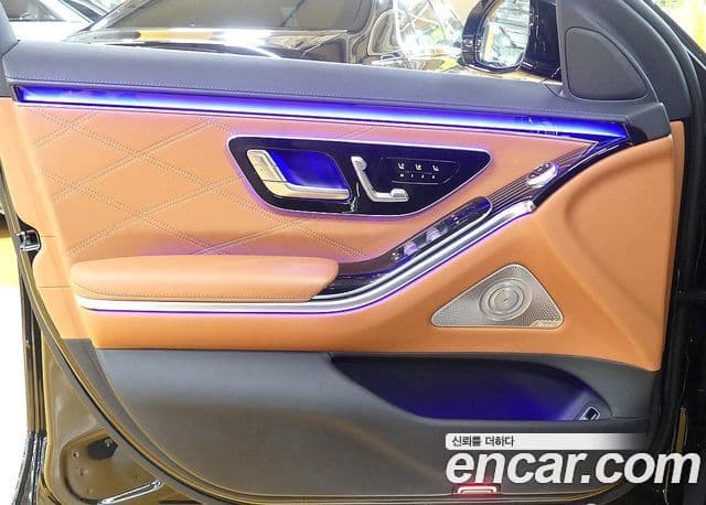 Mercedes-Benz S-класс W223 Maybach S580 4MATIC, 2022 11