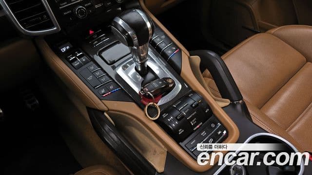 Porsche New Cayenne 958, 2016 9