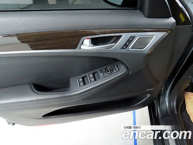 Genesis G80 Premium Luxury, 2019 15