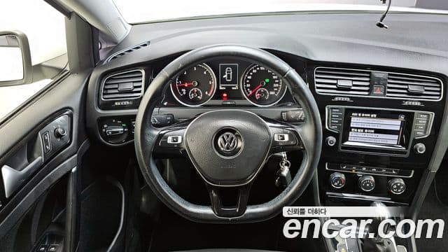 Volkswagen Гольф 7세대, 2014 13
