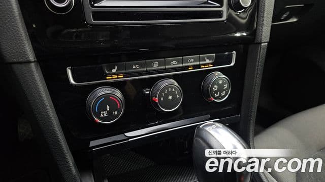 Volkswagen Гольф 7세대, 2014 17