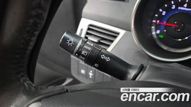 Hyundai Avante MD Premier, 2012 16