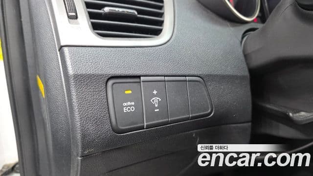 Hyundai Avante MD Premier, 2012 17