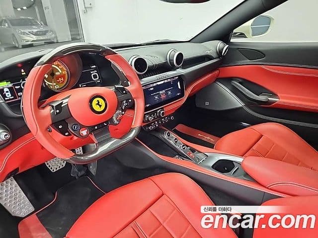Ferrari 포르토피노 M 3.9 V8, 2023 8
