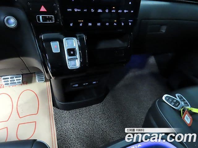 Hyundai Staria Prestige, 2022 13