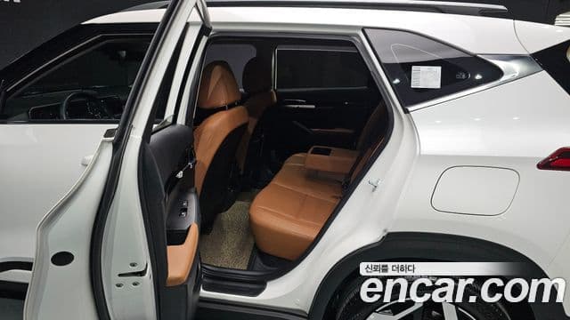 Kia The / новый New Seltos Signature, 2023 12