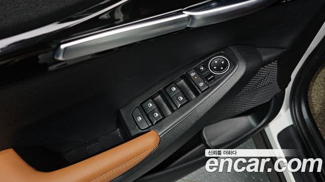 Kia The / новый New Seltos Signature, 2023 17