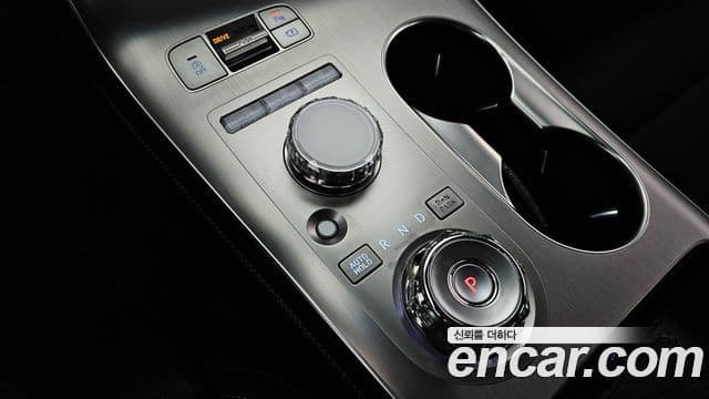 Genesis GV70, 2025 9