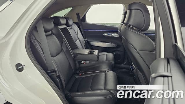 Genesis GV70, 2025 12