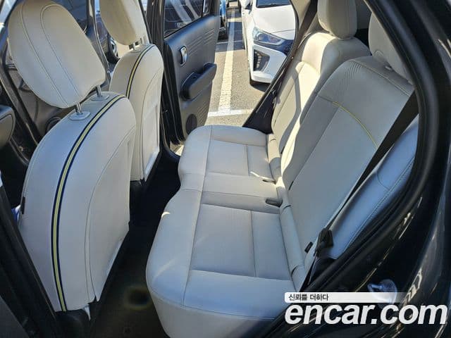 Hyundai Casper турбо D Essential, 2023 8