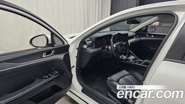 Kia K5 3세대 Trendy, 2022 10