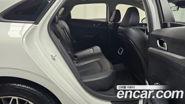 Kia K5 3세대 Trendy, 2022 12