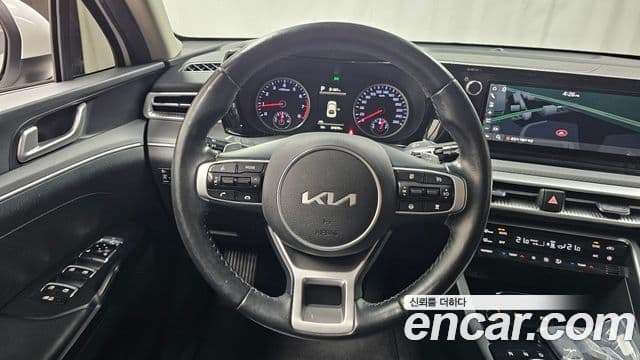 Kia K5 3세대 Trendy, 2022 13