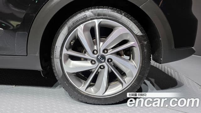 Kia Niro Noblesse, 2017 все фото