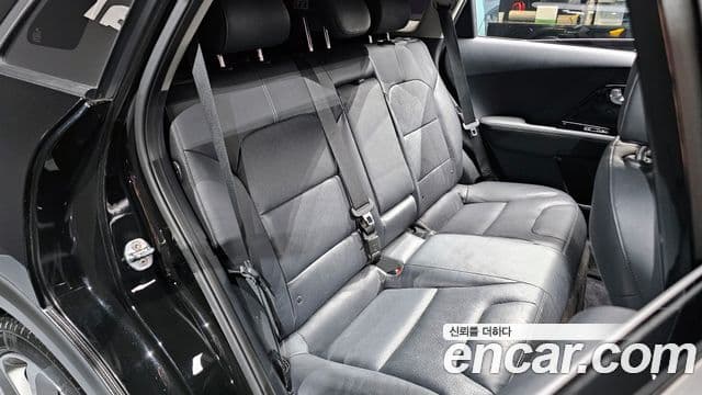 Kia Niro Noblesse, 2017 12