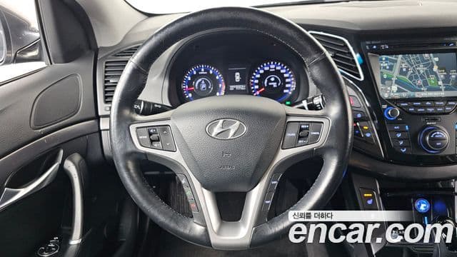 Hyundai i40 살룬 PYL, 2015 13
