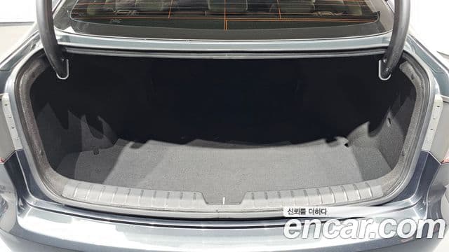 Hyundai i40 살룬 PYL, 2015 20