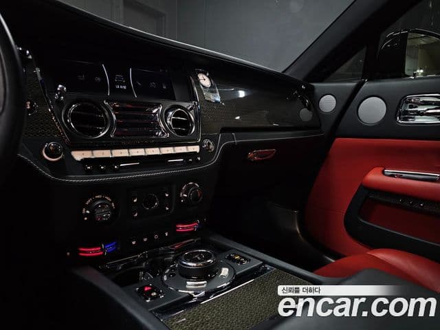 Rolls-Royce 레이스 6.6 чёрный эмблема, badge, 2019 14