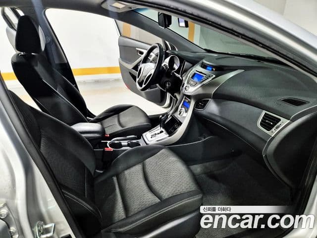 Hyundai Avante MD Luxury, 2012 15