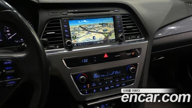 Hyundai LF Sonata гибрид Premium, 2017 14