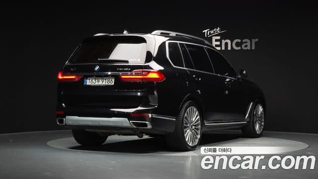 BMW X7 (G07) xDrive 40d Design Pure Excellence 6인승, 2022 2