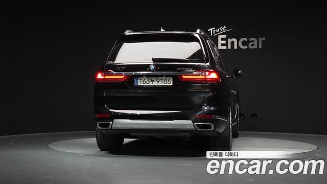 BMW X7 (G07) xDrive 40d Design Pure Excellence 6인승, 2022 4