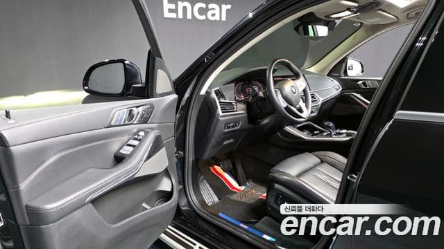BMW X7 (G07) xDrive 40d Design Pure Excellence 6인승, 2022 10