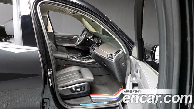 BMW X7 (G07) xDrive 40d Design Pure Excellence 6인승, 2022 11