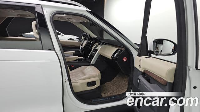 Land Rover Discovery 5 3.0 SD6 HSE, 2019 12