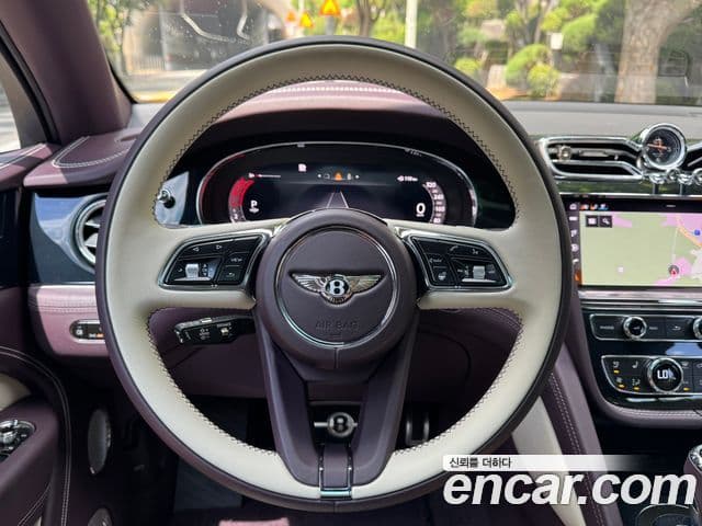 Bentley Bentayga 4.0 V8 EWB first Edition, 2024 3
