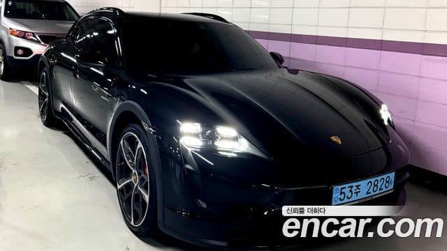 Porsche 타이칸 4S Cross Turismo, 2024 2