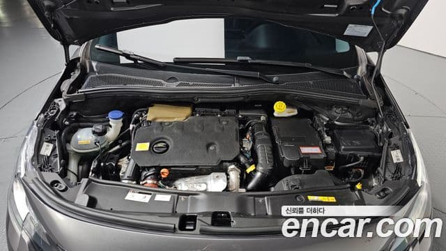 Peugeot 2008 1.5 BlueHDi GT Line, 2020 6