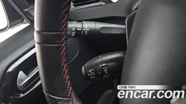 Peugeot 2008 1.5 BlueHDi GT Line, 2020 18