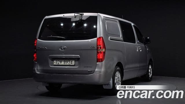 Hyundai Grand Starex CVX Deluxe, 2012 2