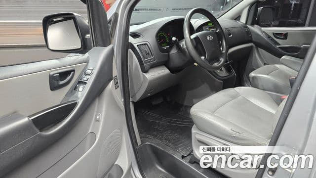 Hyundai Grand Starex CVX Deluxe, 2012 11