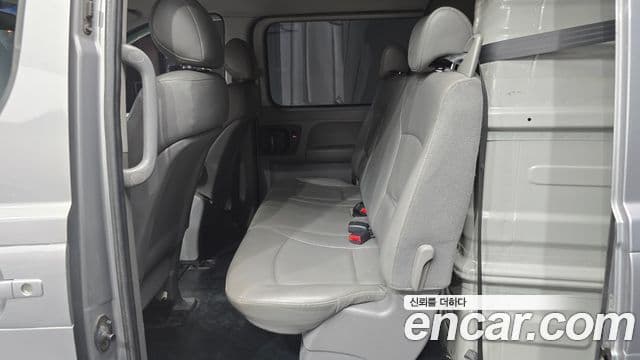 Hyundai Grand Starex CVX Deluxe, 2012 13