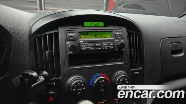 Hyundai Grand Starex CVX Deluxe, 2012 15