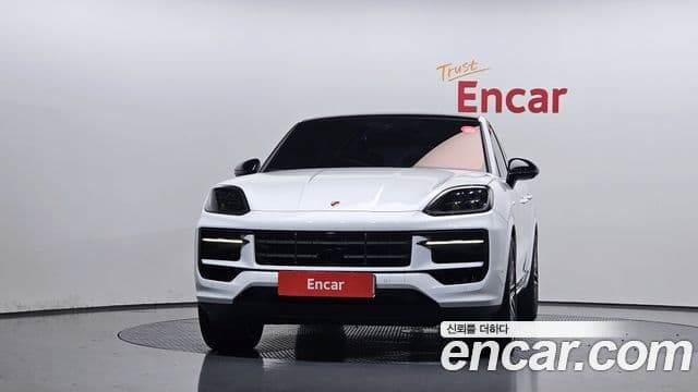 Porsche Cayenne (PO536) 3.0 купе, 2025 3
