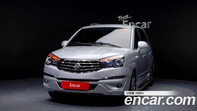 KG모빌리티(SsangYong) Korando 투리스모 4WD TX 9인승, 2016 3