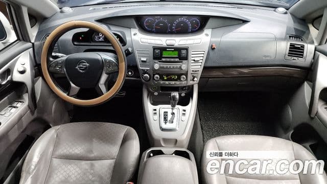 KG모빌리티(SsangYong) Korando 투리스모 4WD TX 9인승, 2016 7