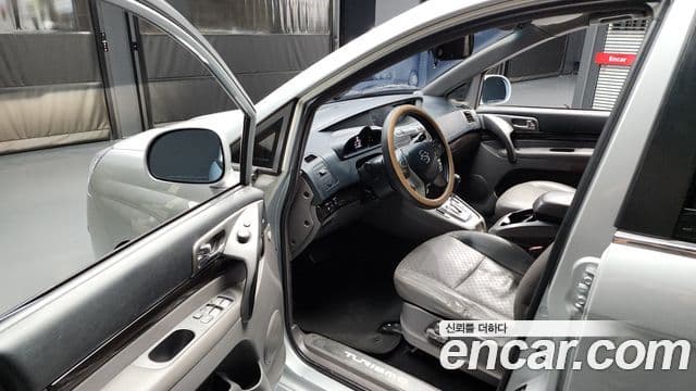 KG모빌리티(SsangYong) Korando 투리스모 4WD TX 9인승, 2016 10