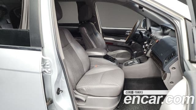 KG모빌리티(SsangYong) Korando 투리스모 4WD TX 9인승, 2016 11