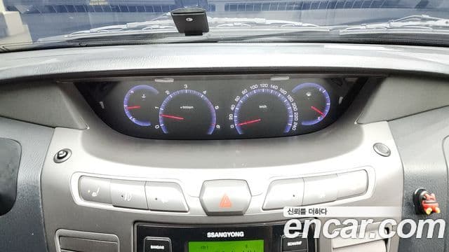 KG모빌리티(SsangYong) Korando 투리스모 4WD TX 9인승, 2016 14