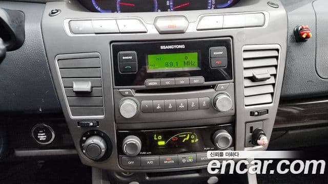 KG모빌리티(SsangYong) Korando 투리스모 4WD TX 9인승, 2016 15