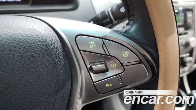 KG모빌리티(SsangYong) Korando 투리스모 4WD TX 9인승, 2016 16